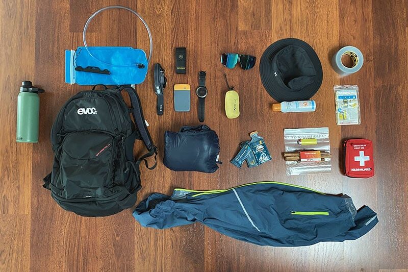 10 essentials for hiking